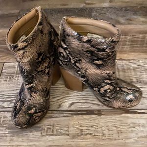 ELLE Boots for woman